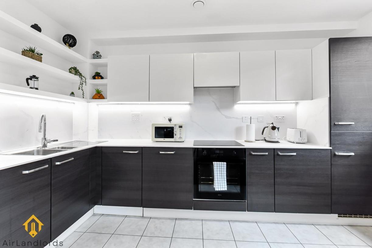 לונדון Exclusive 3 Bed 3Bath Penthouse Near Canary Wharf מראה חיצוני תמונה