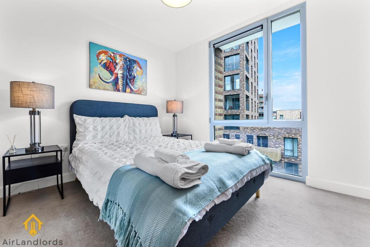 לונדון Exclusive 3 Bed 3Bath Penthouse Near Canary Wharf מראה חיצוני תמונה